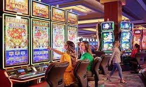 363slot ငွေထုတ် KBZPay Wave Money AYA Pay ဖြင့် Myanmar ကစားသမားများ MMK ငွေထုတ်နေသောမြင်ကွင်း